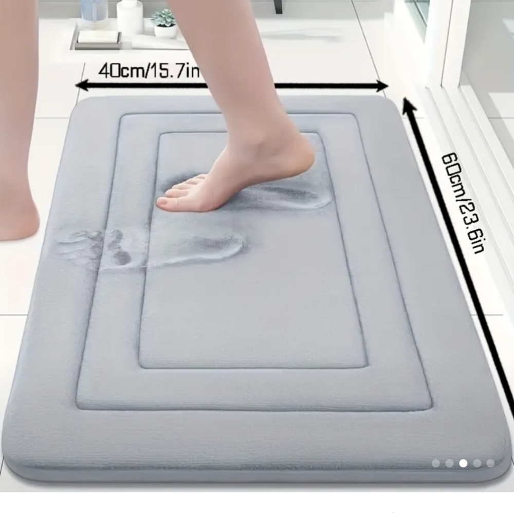 Gray Bath Mat - Picture 3 of 3
